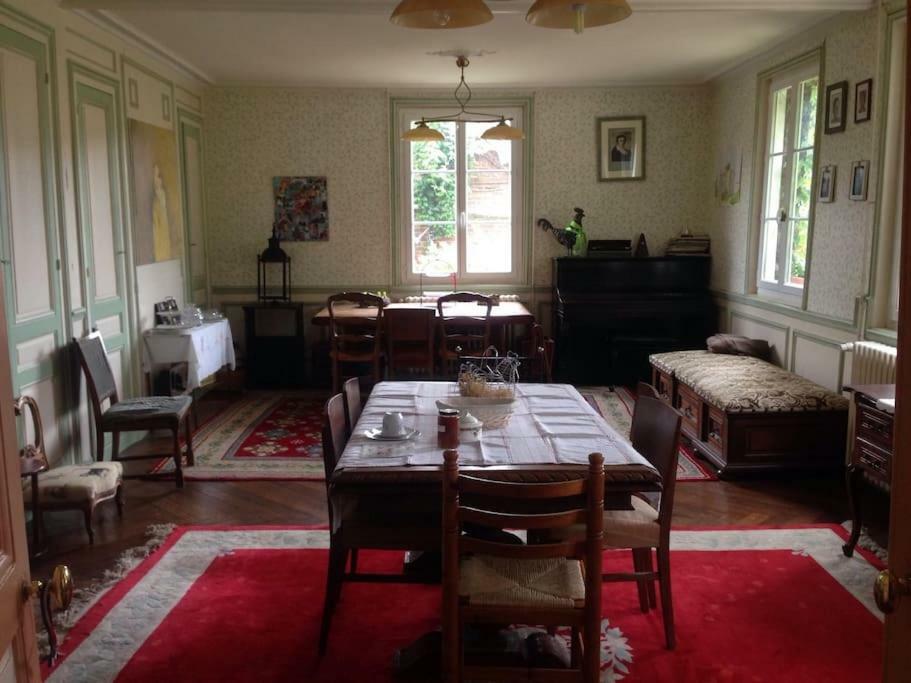 Bed and Breakfast La Tourelle Vascoeuil Exteriér fotografie